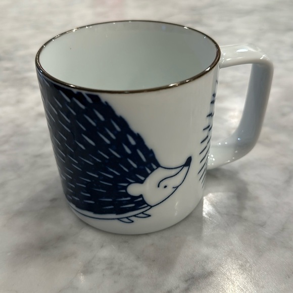 Cute blue and white hedgehog mug like new condition - Picture 1 of 9